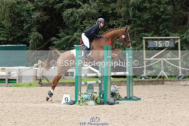 251026A-143719-26405 - G-573-Lisa.Stock