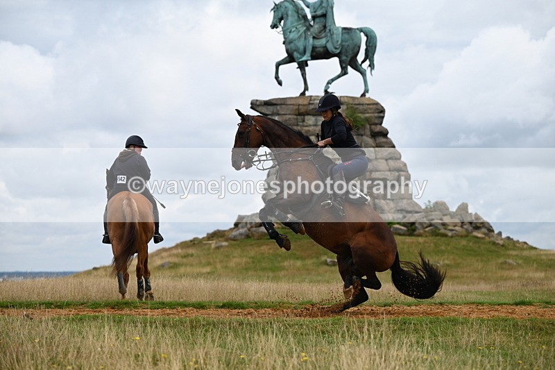 DSC_4286 - Time at Statue 09:50 to 11:09
