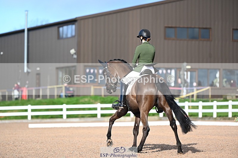 240218A-144408-08918 - 145-Lucy.Amy-Millenium.Falcon