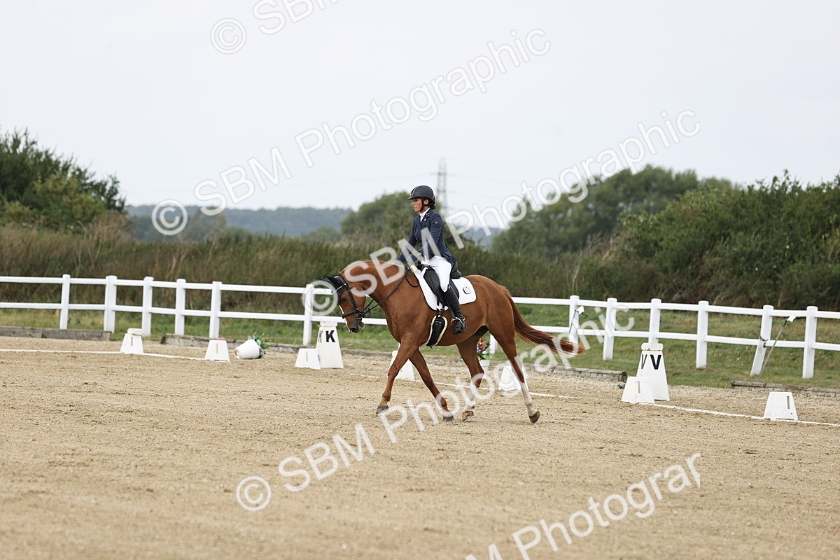 SBM_017437 - Class 14 - Novice 23 - 13.52-14.55