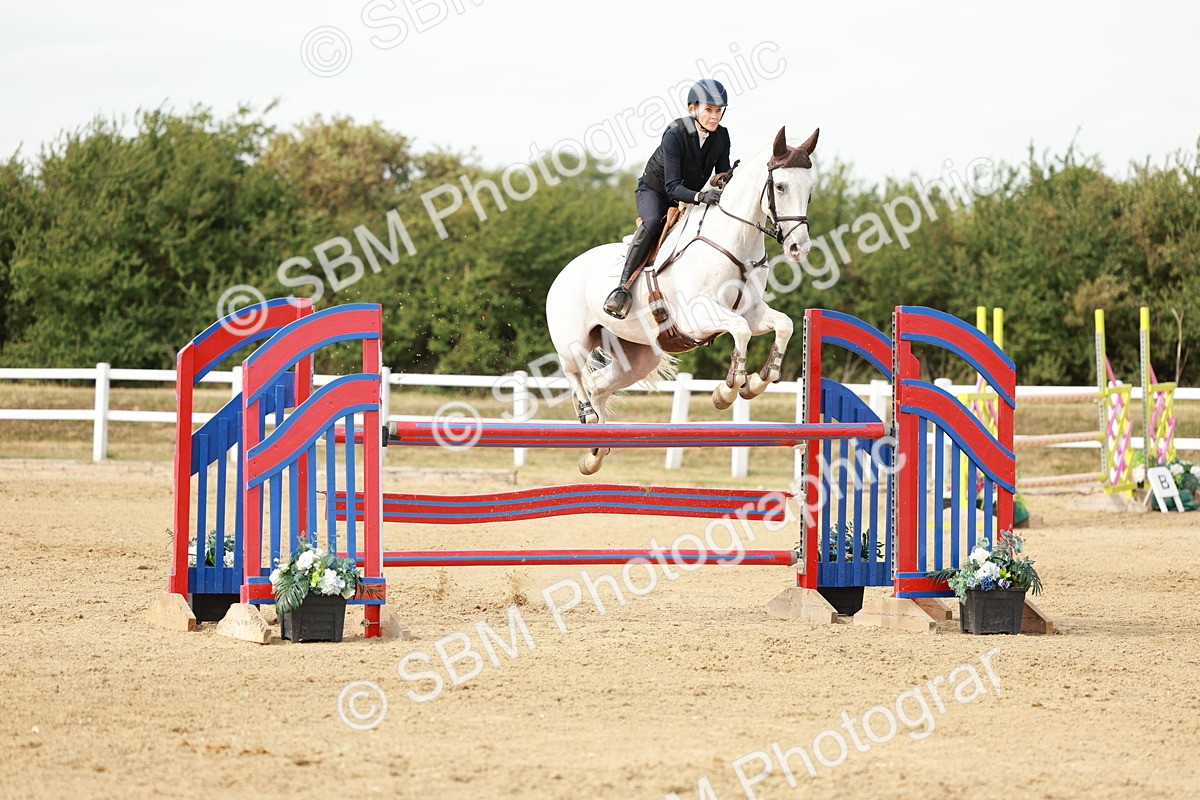 SBM_008250 - Class 4 - Senior Foxhunter - 1.20m Open