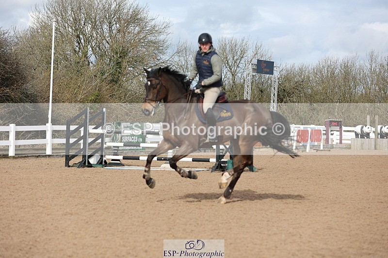 240223A-121017-01111 - Cls 4 Snr 1.05m Open