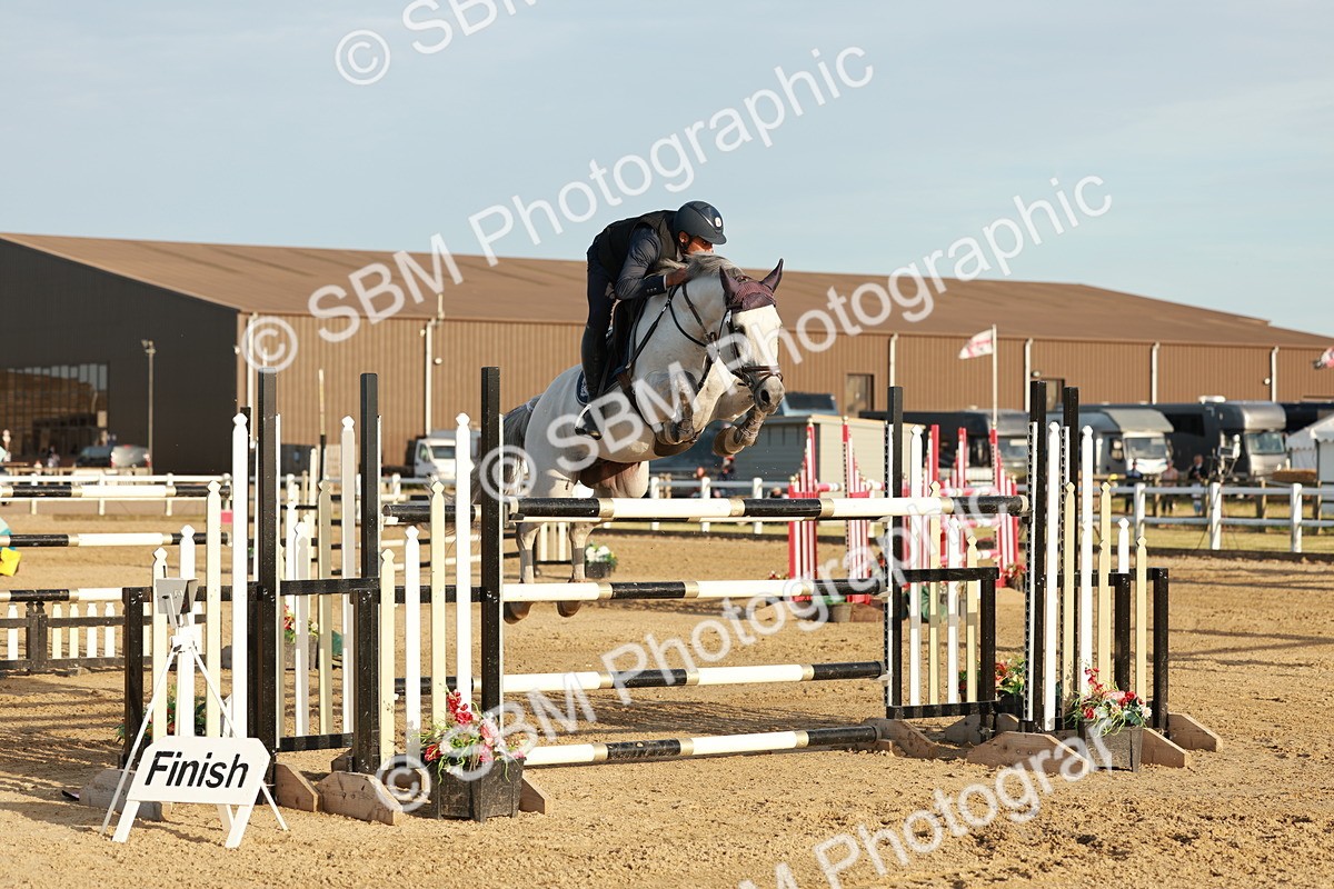 SBM_009103 - Class 6 - National 1.30m 1.40m Open Handicap