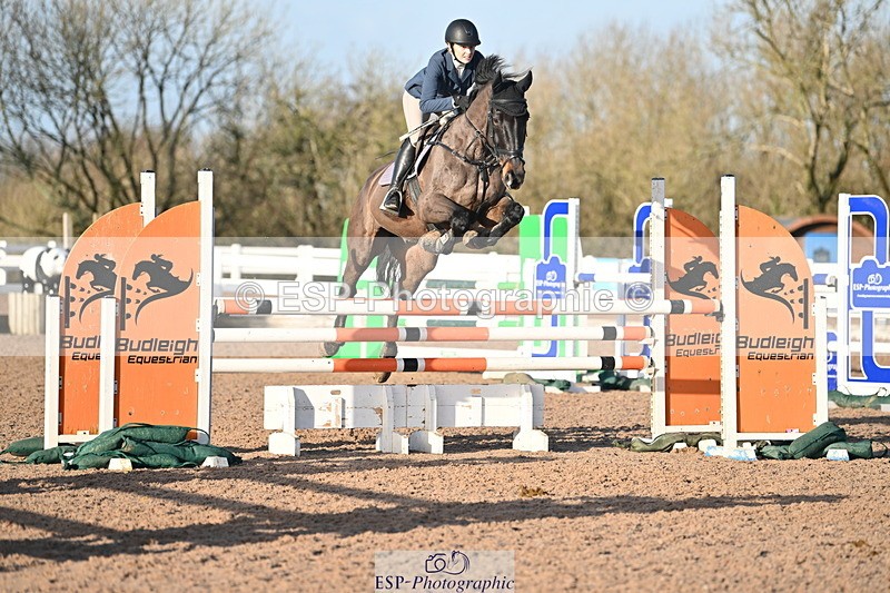 231210A-133649-02628 - Cls 20 Newcomers & 1.10m Open