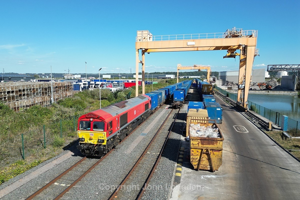 JL - 11725 66185 6C03 Northolt - Severnside Sita Severnside close - Latest shots