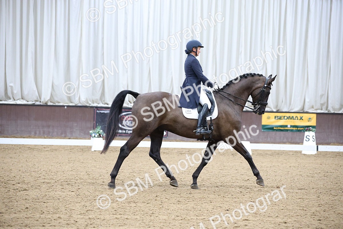 SBM_004700 - Class 9 - FEI Inter 1 Gold - 16.59-17.47