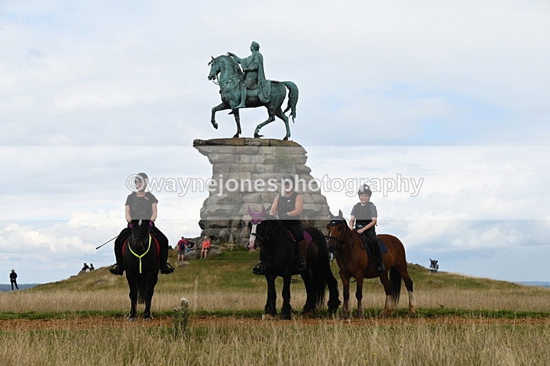 DSC_7537 - Time at Statue 13:16 to 13:52