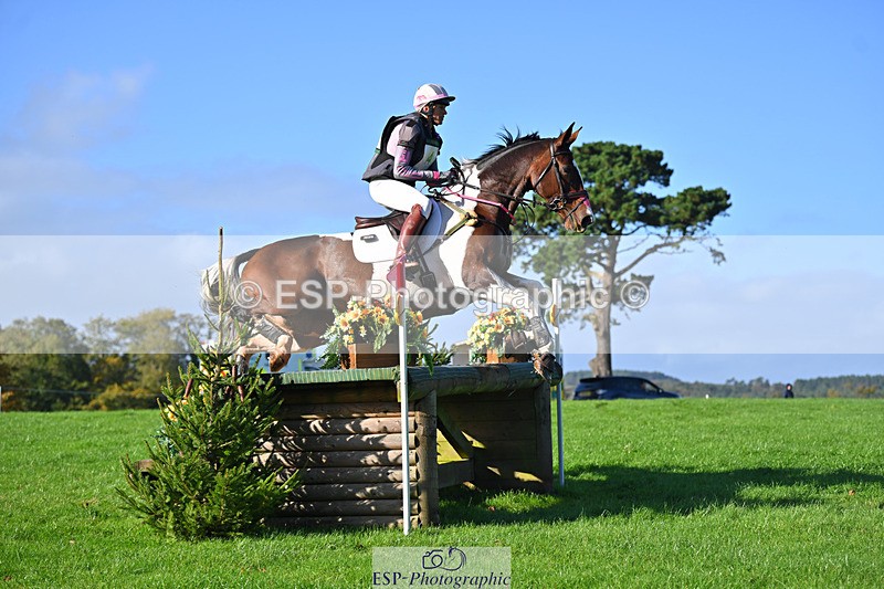 241025-105021-06609 - 004-Claire.Deuten-FOXRIDGE.HIGH.JINX