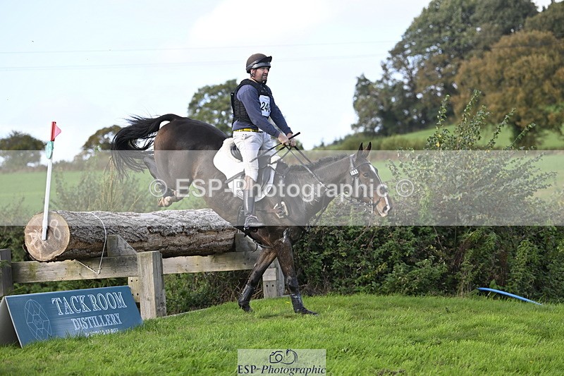 251024A-154404-15071 - C-246-Simon.Vatcher