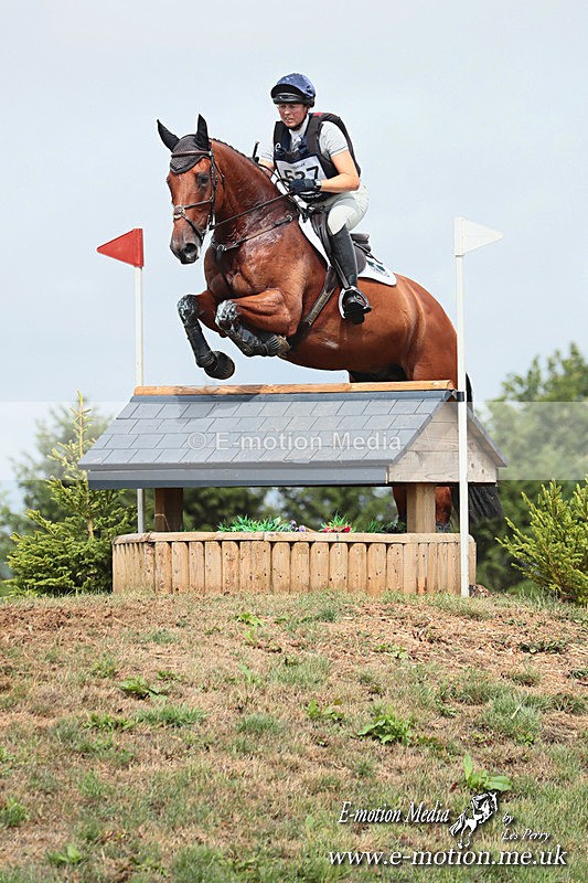 BEXC 190725  1735a - Equestrian