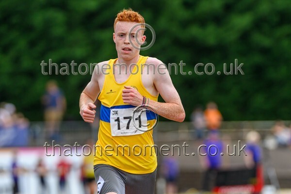 Sen25SUN-929408 - Track Male