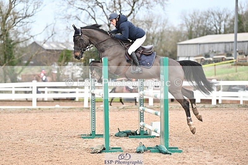 241206-123914-00779 - Cls 5 Newcomers and 1.10m Open