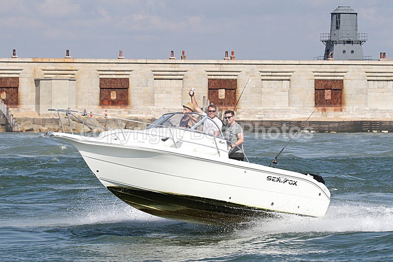 150927 SEA FOX IMG_2647 - Motorboats - Open