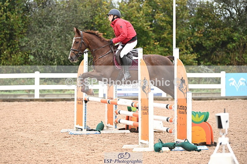 241023A-111406-00491 - Cls 1 British Novice and 90cm Open