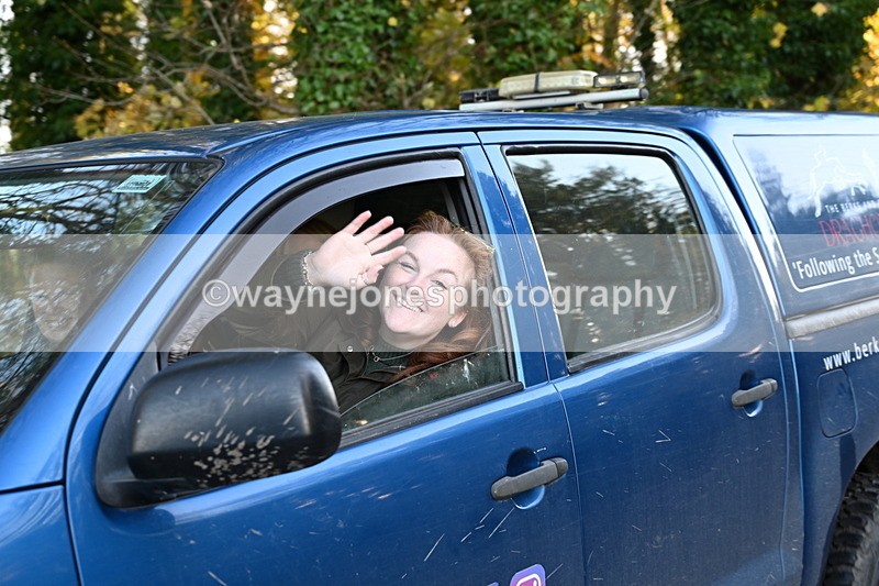 WJ6_9762 - Walk Home