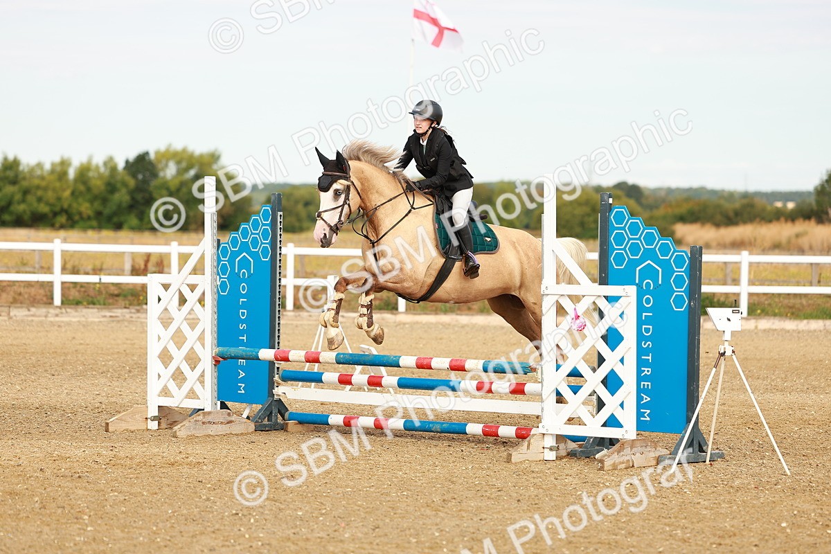 SBM_002052 - Class 8 - Clear Round