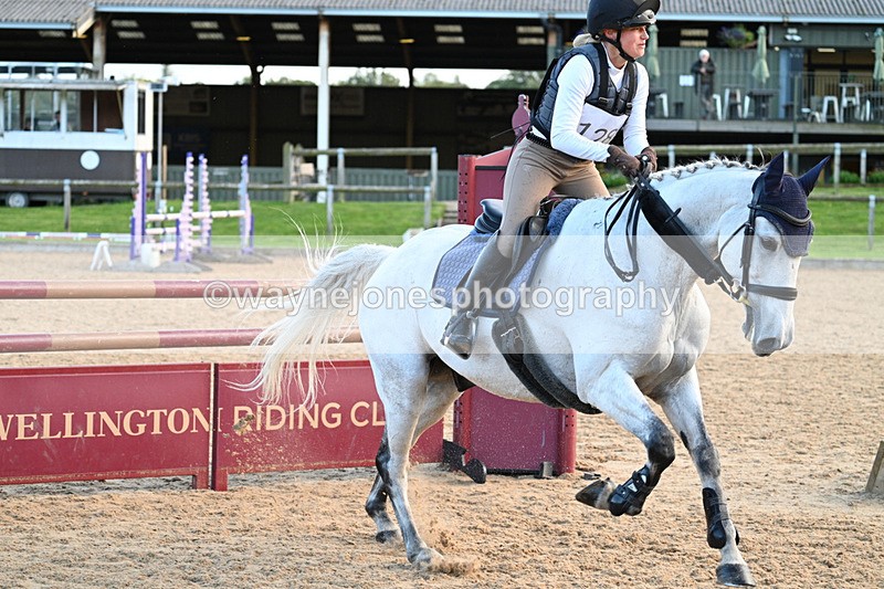 WJ7_6487 - Time 16:55 to 17:11