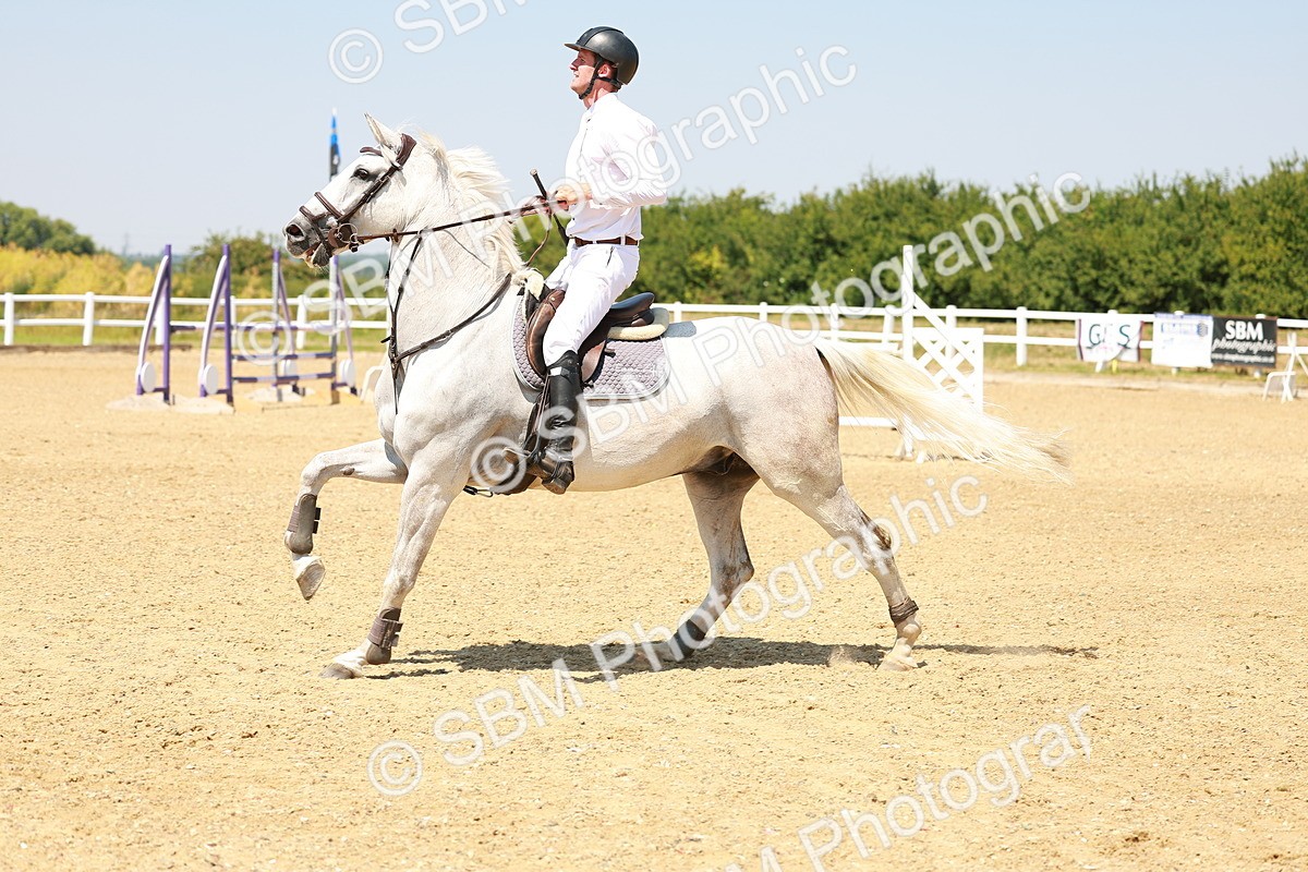 SBM_001744 - Class 4 - Senior Newcomers - 1.10m
