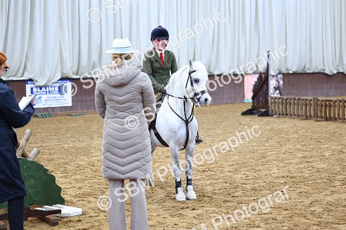 SBM_003099 - Class 35 - 60cm Training Stakes