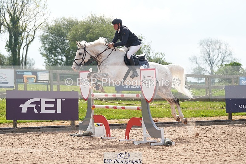 260508-100323-04761 - Cls 12 Snr Foxhunter