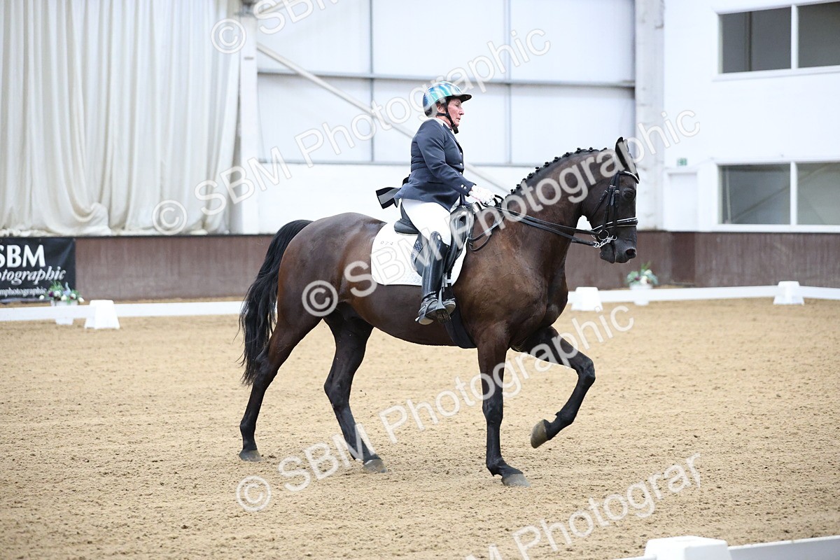 SBM_003917 - Class 8 - Advanced Medium 6 Silver