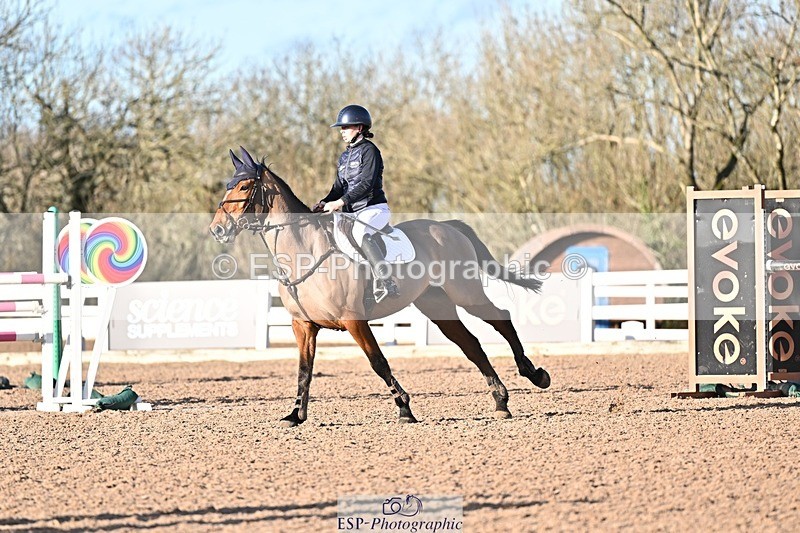 251203-135009-00726 - Cls 5 Foxhunter and 1.20m Open
