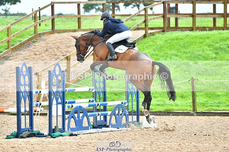 230805A-105919-00252 - Cls 2 Snr Newcomers & 1.10m Open