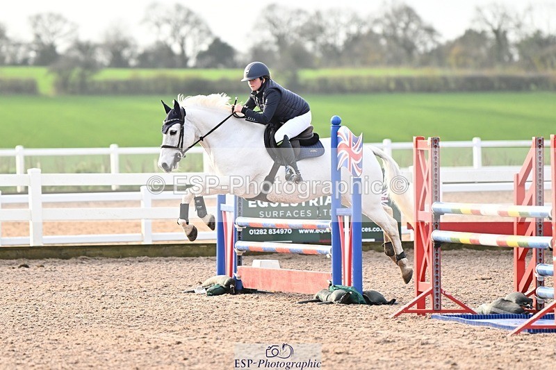 241206-100156-00147 - Cls 2 British Novice and 90cm Open