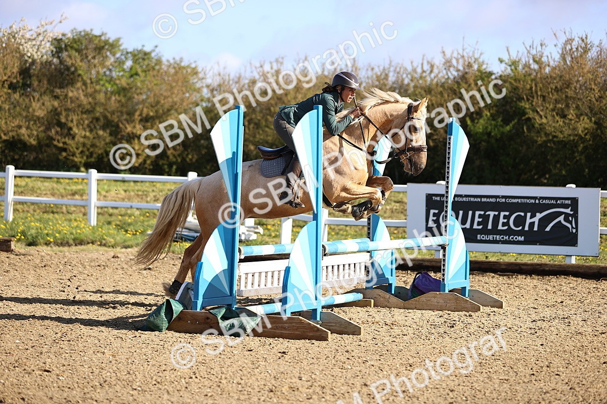 SBM_002856 - Class 14 - Clear Round