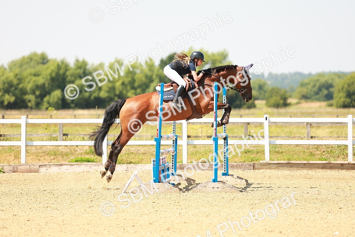 SBM_001679 - Class 4 - Senior Newcomers - 1.10m
