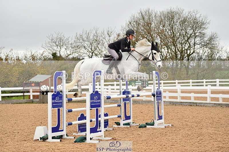 231122A-133458-00457 - Cls 5 Foxhunter & 1.20m Open