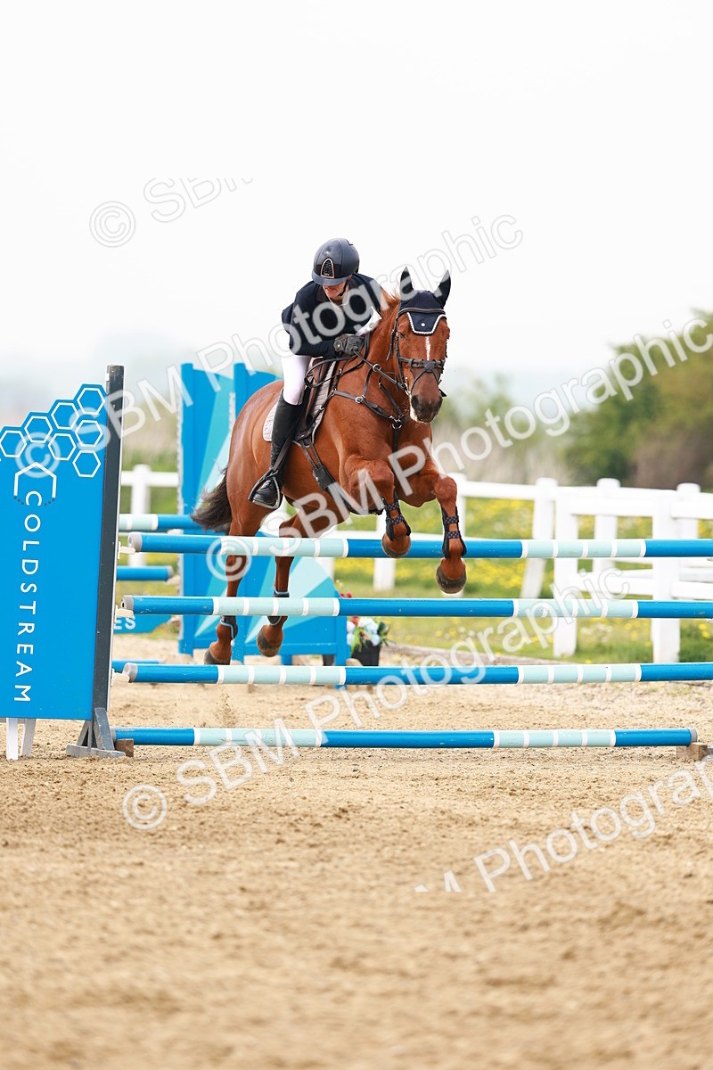  - Class 18 - Senior Newcomers - 1.10m