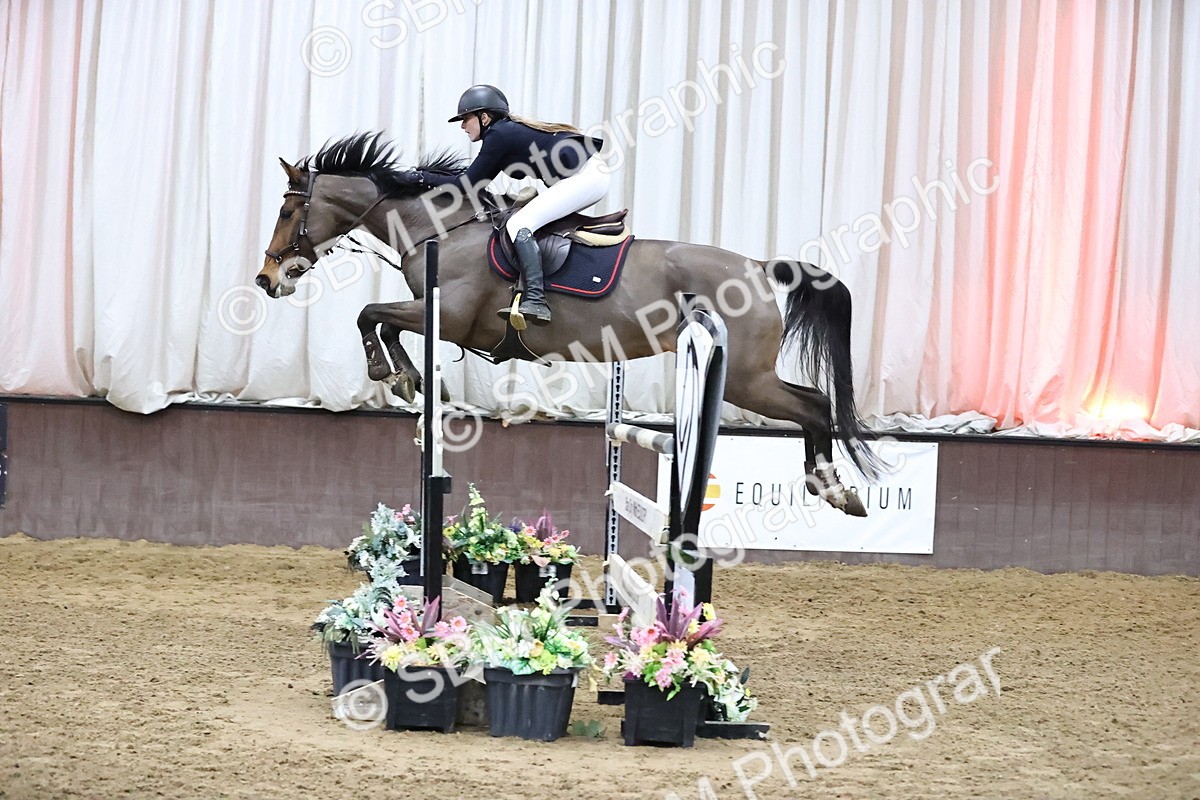 SBM_010160 - Class 25 - Equestrian Senior Foxhunter 1.20m