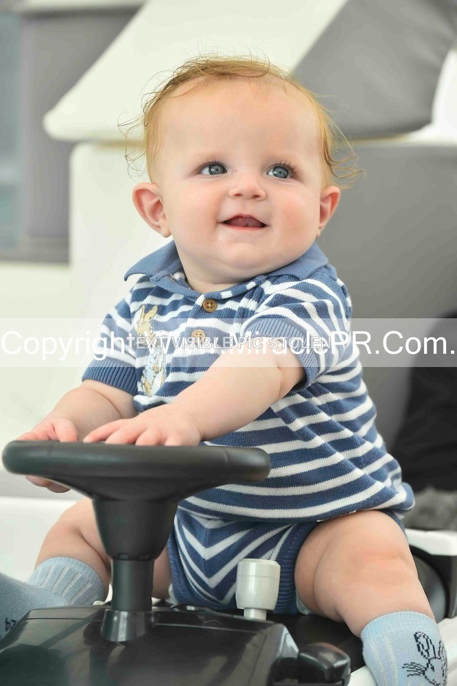 SH4_2156 - Bonny baby competition.