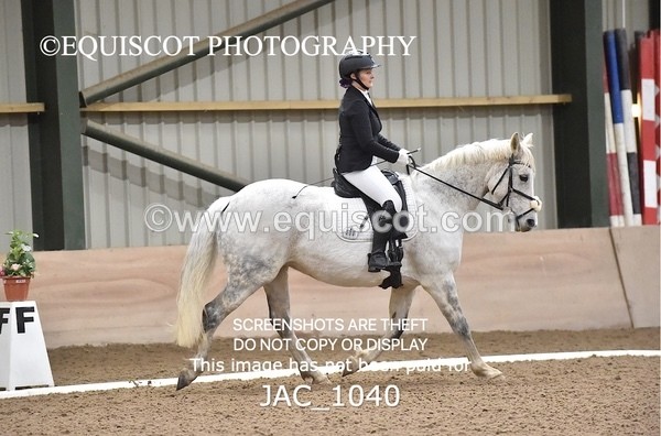 JAC_1040 - CLASS 4 NOVICE 1