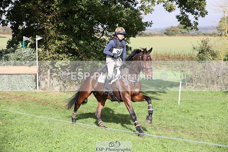 231020-105720-06281 - 030-MONBEG.SHELBY-Kat.Raybould-XC