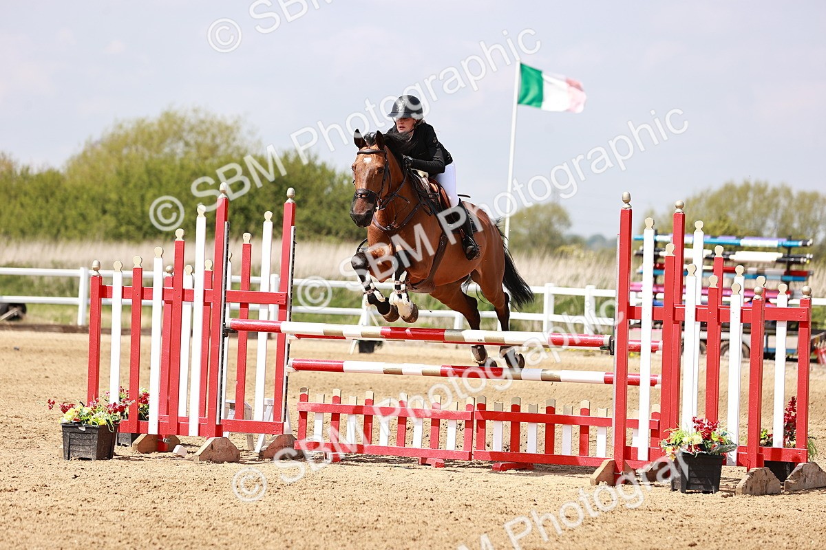  - Class 24 - Senior Newcomers - 1.10m