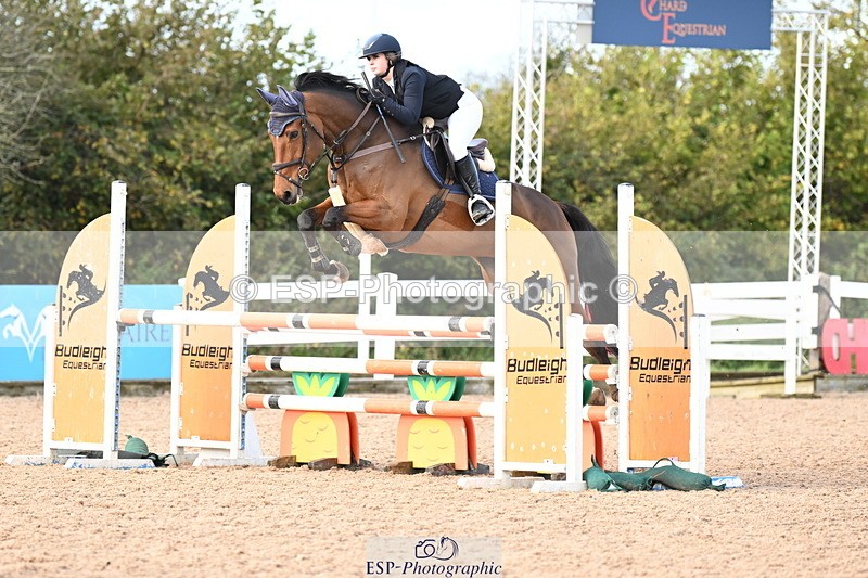 241023A-142247-01023 - Cls 4 Newcomers and 1.10m Open