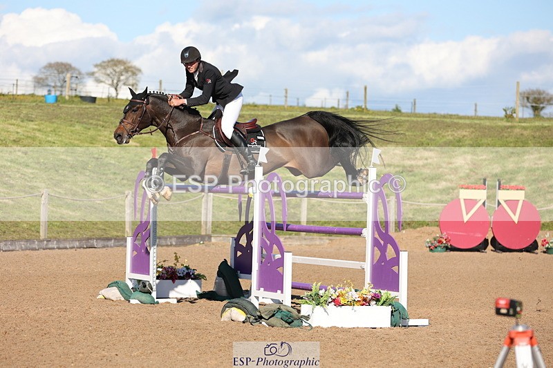 240419A-171237-09656 - Cls 10, 2 Star Big Tour 145cm  Break to End