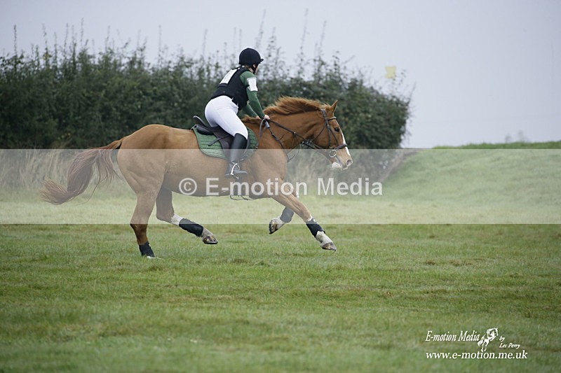 WWHT 171021 0073 - Novice Restricted (0.80m)  17/10/21