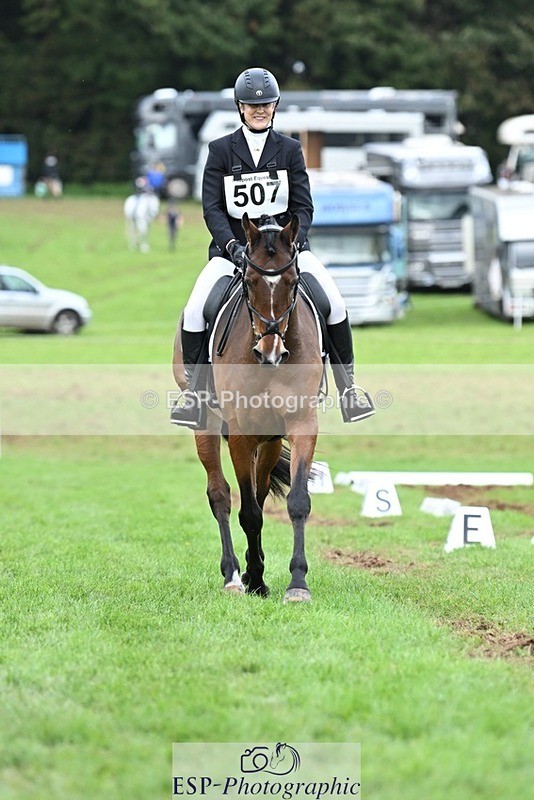 231020-153827-11227 - 507-EDGEDALE.BLUE.LADY-Katie.Lavin-DR