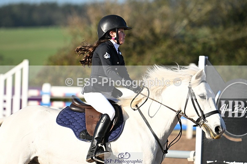 241026A-102314-00141 - SAT Cls 3 Pony Intro 70cm