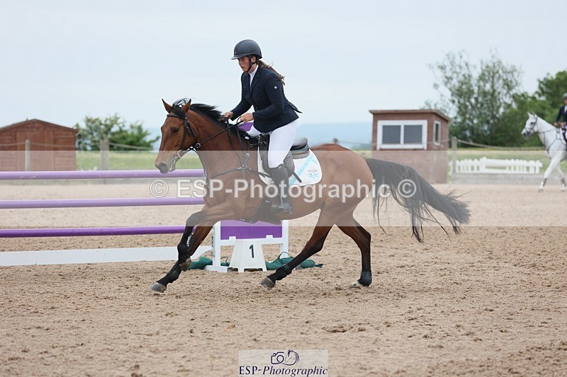 250524-124733-04787 - Cls 15 Snr Fox 1st Rnd