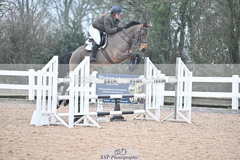 240113A-125609-02081 - Cls 12 Newcomers and 1.10m Open