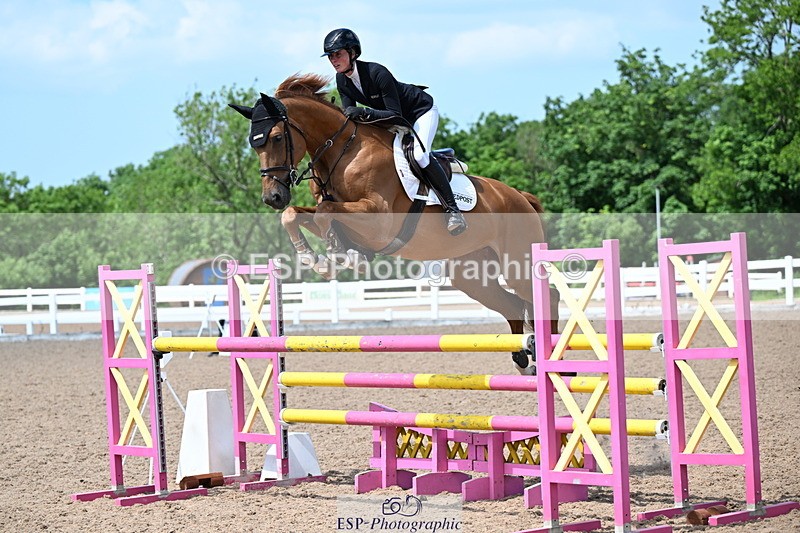 240605A-144419-00784 - Cls 4 Newcomers and 1.10m Open