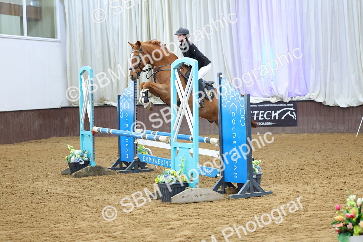 SBM_010112 - Class 21 - Nupafeed Supplements Senior Discovery/ 1m Open - First Round (1.00m)