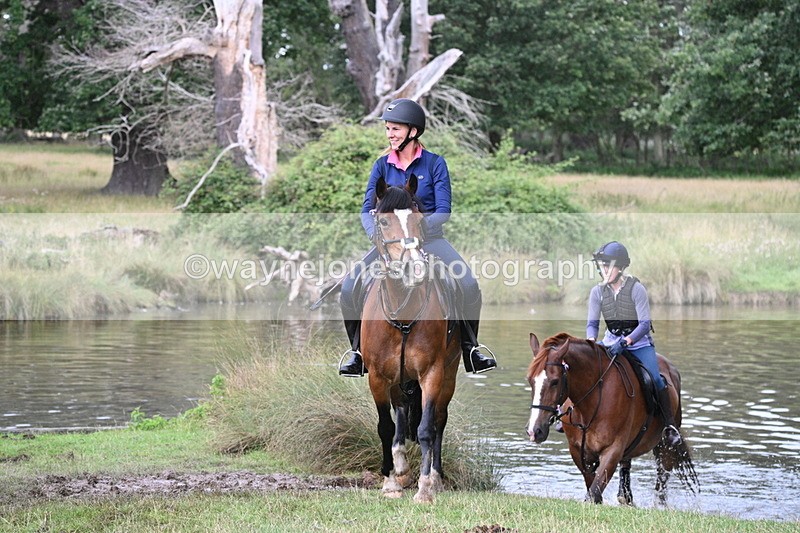WJ7_4877 - Time at Water 14:00 to 14:53