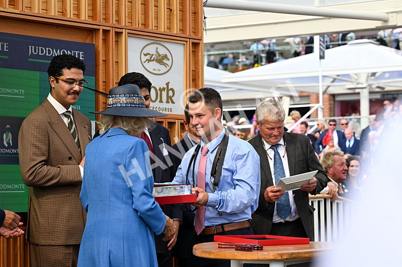 190826-Race 4-Item-0580 - Race 4 15.35pm Juddmonte International Stakes