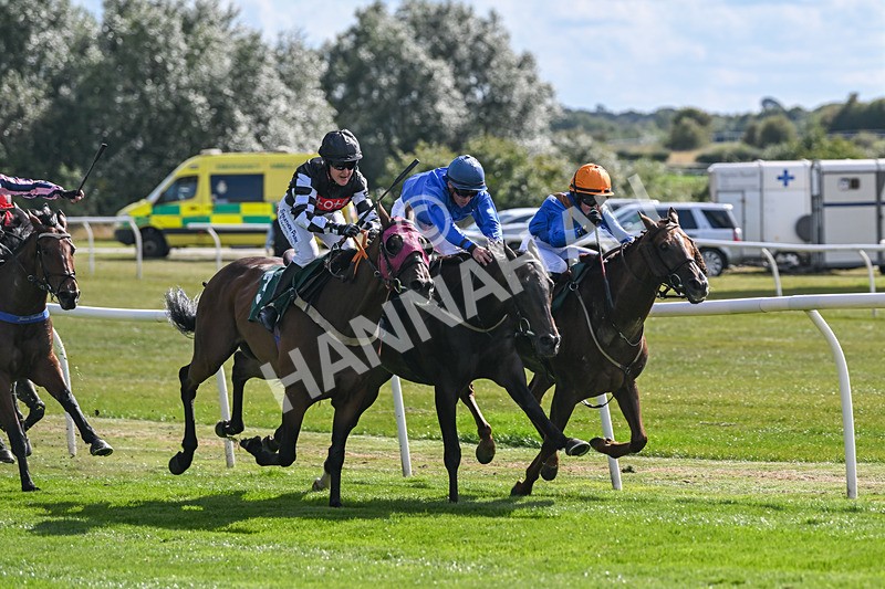 090925-Race 1-Hiccups-8231 - Race 1