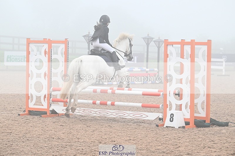240907A-092737-00118 - Cls 1 Pony Intro 70cm